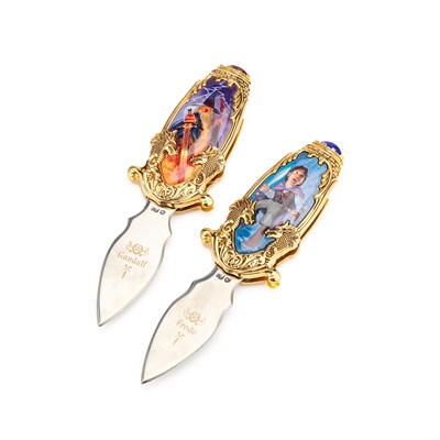 Lot 486 - TWO FRANKLIN MINT ‘LORD OF THE RINGS’ COLLECTOR KNIVES