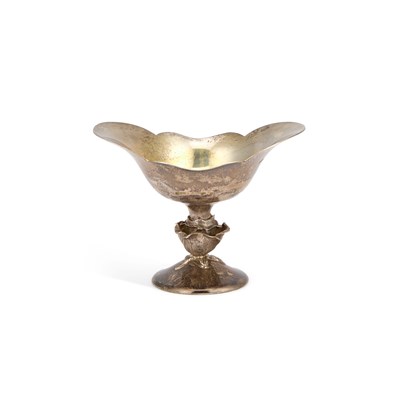 Lot 311 - AN ELIZABETH II SILVER BON BON DISH