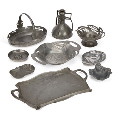 Lot 156 - A GROUP OF 20TH CENTURY PEWTER AND OTHER METALWARES