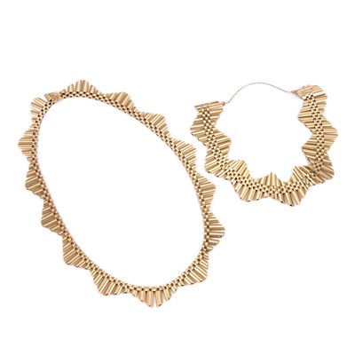Lot 545 - A 9 CARAT GOLD ARTICULATED COLLAR NECKLACE AND BRACELET SET