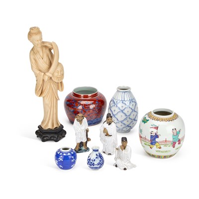Lot 110 - A GROUP OF CHINESE PORCELAIN AND OTHER ITEMS