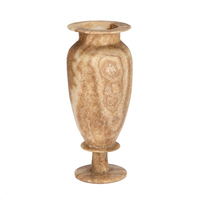 Lot 513 - A LARGE ALABASTER VASE