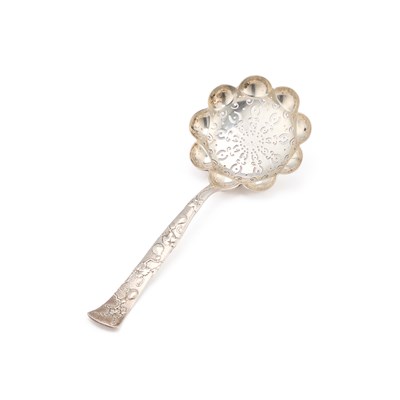 Lot 180 - AN AMERICAN STERLING SILVER SIFTER SPOON