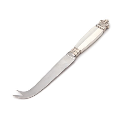 Lot 284 - GEORG JENSEN: A DANISH STERLING SILVER-HANDLED CHEESE KNIFE