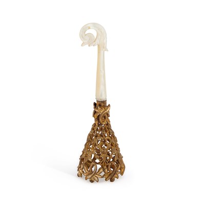 Lot 562 - A 19TH CENTURY GILT-METAL POSY HOLDER WITH CARVED MOTHER-OF-PEARL HANDLE