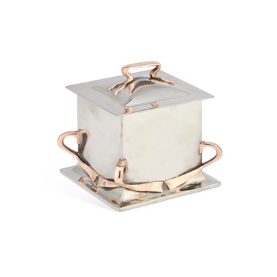 Lot 148 - DAVID VEASEY FOR LIBERTY & CO, A VERY RARE TUDRIC PEWTER AND COPPER BISCUIT BOX
