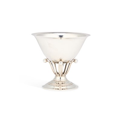 Lot 103 - JOHAN ROHDE FOR GEORG JENSEN, A DANISH STERLING SILVER BOWL