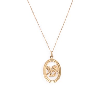 Lot 888 - A 9 CARAT GOLD LEO PENDANT ON CHAIN