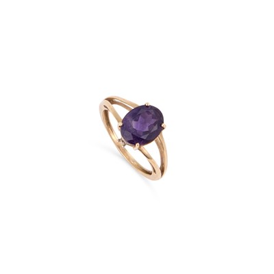 Lot 458 - A 9 CARAT GOLD AMETHYST AND DIAMOND RING