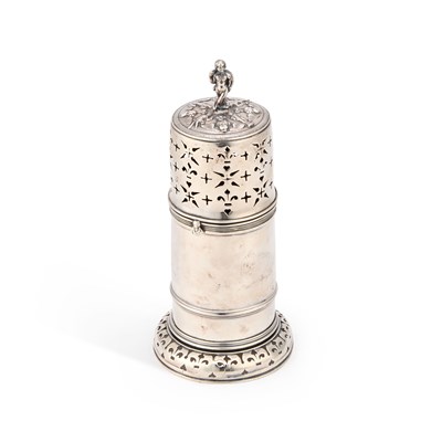 Lot 535 - A LATE 17TH CENTURY SILVER CASTER