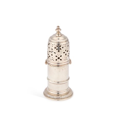 Lot 528 - A WILLIAM III SILVER CASTER