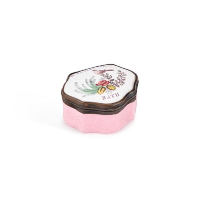 Lot 567 - A LATE 18TH CENTURY SMALL ENGLISH ENAMEL SNUFF BOX