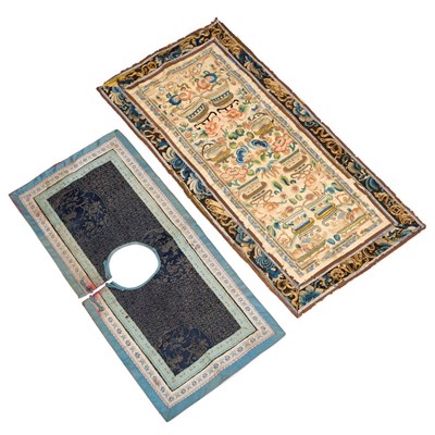 Lot 126 - A CHINESE SILK EMBROIDERED PANEL