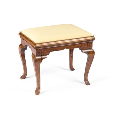 Lot 710 - AN 18TH CENTURY STYLE OAK STOOL