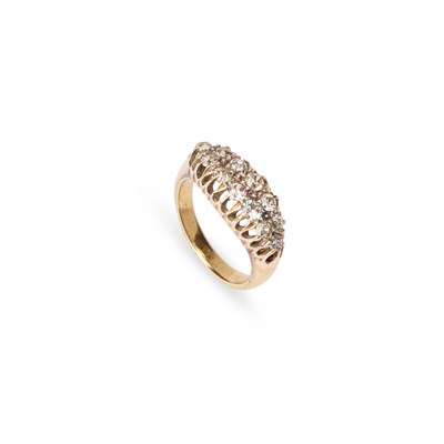Lot 368 - AN OLD-CUT DIAMOND RING