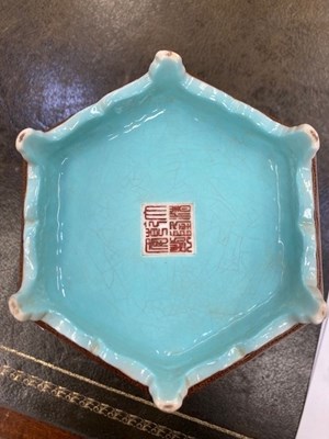 Lot 84 - A CHINESE PORCELAIN HEXAGONAL BRUSH POT