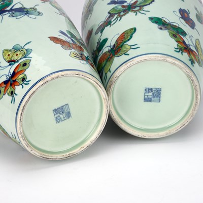 Lot 109 - A LARGE PAIR OF CHINESE PORCELAIN VASES