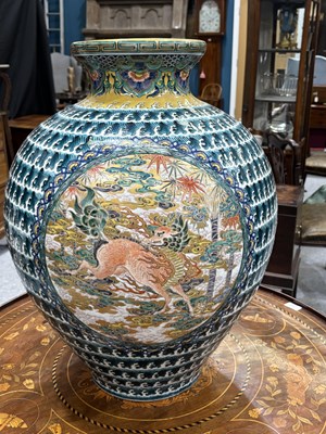 Lot 81 - A VERY LARGE JAPANESE ENAMEL DECORATED PORCELAIN VASE