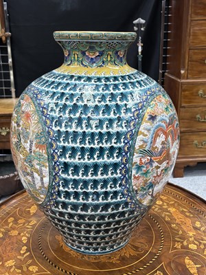 Lot 81 - A VERY LARGE JAPANESE ENAMEL DECORATED PORCELAIN VASE