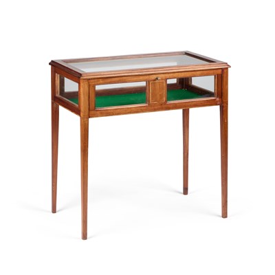 Lot 748 - AN EDWARDIAN INLAID MAHOGANY BIJOUTERIE TABLE