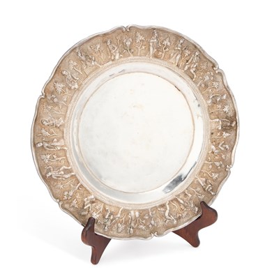 Lot 130 - A BURMESE SILVER DISH