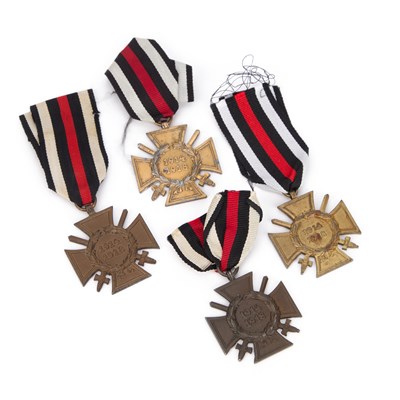 Lot 21 - A GROUP OF GERMAN 1914-18 HONOUR/ HINDENBURG CROSS MEDALS