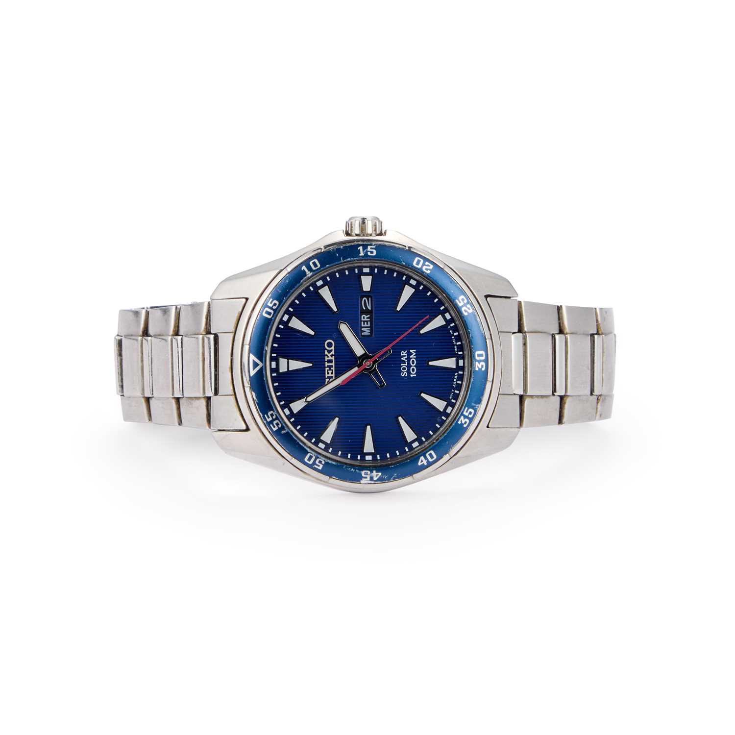 Lot 162 - A GENTS STEEL SEIKO BRACELET WATCH