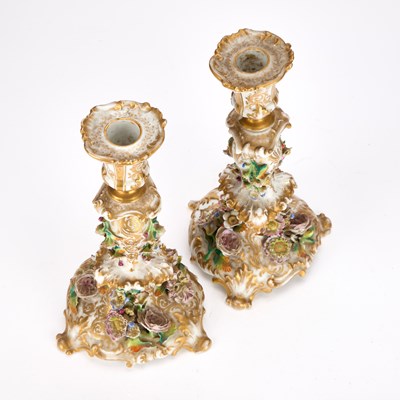 Lot 64 - A PAIR OF JACOB PETIT FLORAL-ENCRUSTED PORCELAIN CANDLESTICKS