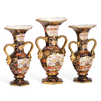 Lot 110 - A GARNITURE OF THREE MASON’S IRONSTONE VASES