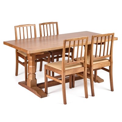 Lot 1141 - DEREK SLATER OF CRAYKE, A LIZARDMAN OAK DINING TABLE AND FOUR CHAIRS