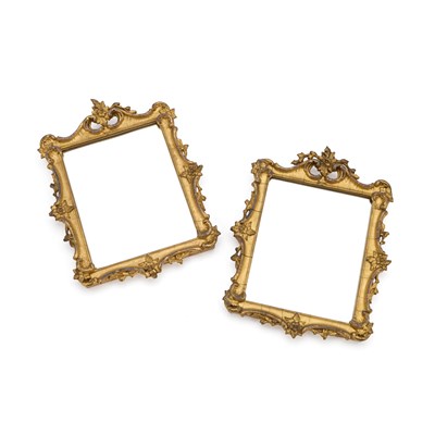 Lot 1113 - A SMALL PAIR OF 19TH CENTURY GILTWOOD AND GESSO WALL MIRRORS