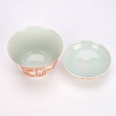 Lot 272 - A CHINESE IRON-RED DECORATED PORCELAIN BOWL AND COVER