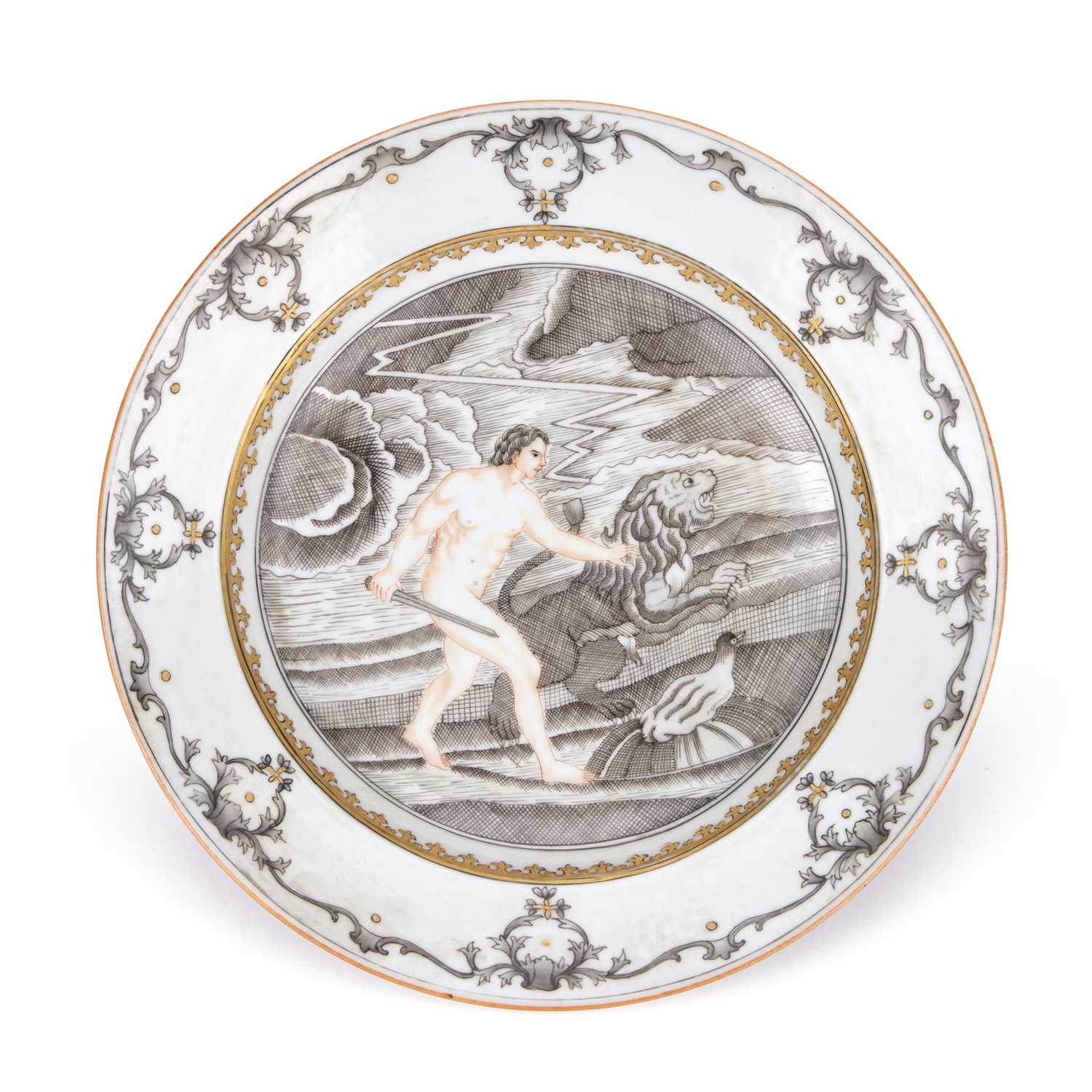Lot 144 - A CHINESE GRISAILLE AND GILT-DECORATED PORCELAIN PLATE