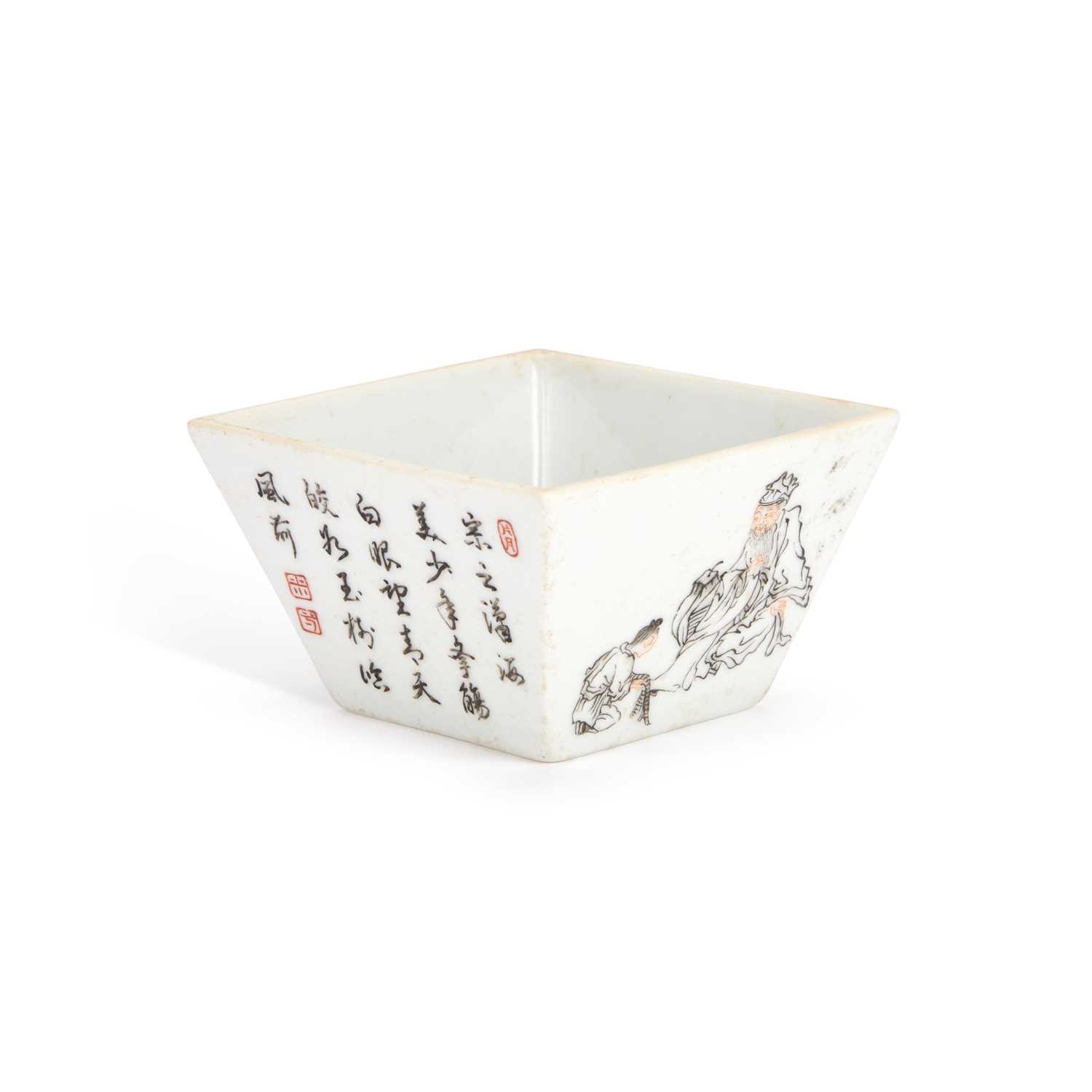 Lot 162 - A CHINESE PORCELAIN SQUARE CUP