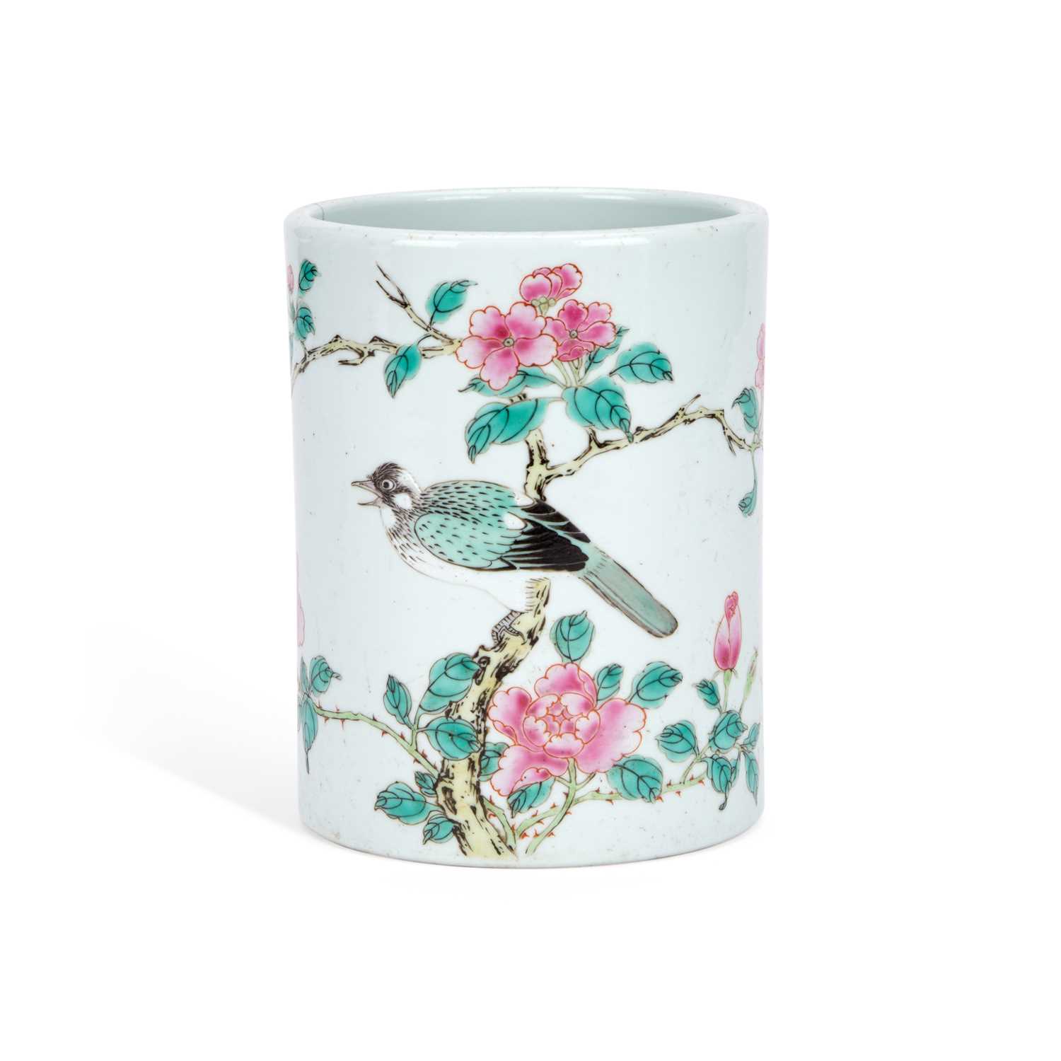 Lot 131 - A 19TH CENTURY CHINESE FAMILLE ROSE PORCELAIN BRUSH POT