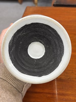 Lot 131 - A 19TH CENTURY CHINESE FAMILLE ROSE PORCELAIN BRUSH POT