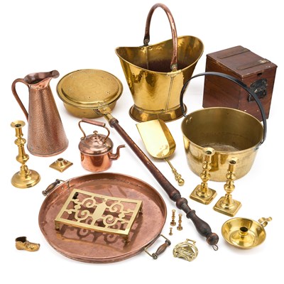 Lot 106 - A LARGE COLLECTION OF COPPER AND BRASS METALWARE