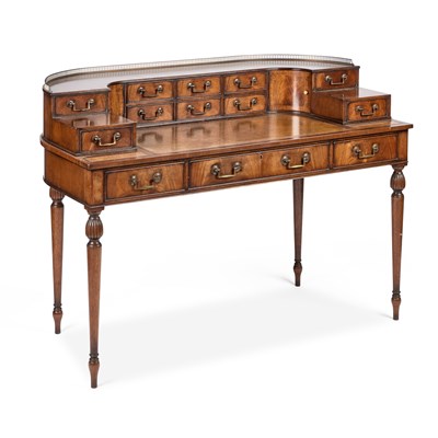 Lot 989 - A GEORGIAN STYLE MAHOGANY CARLTON HOUSE DESK