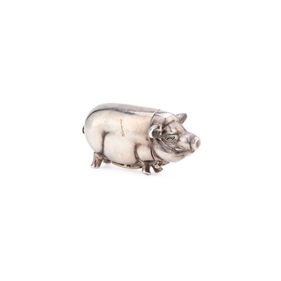 Lot 361 - A SILVER NOVELTY VESTA CASE