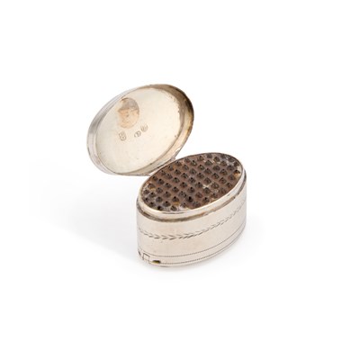 Lot 550 - A GEORGE III SILVER NUTMEG GRATER