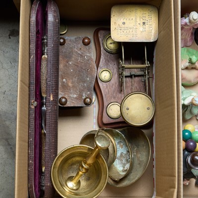Lot 149 - A BOX