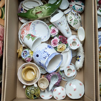 Lot 163 - TWO BOXES OF CERAMICS
