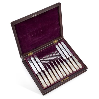 Lot 491 - A 19TH CENTURY SILVER AND MOTHER-OF-PEARL DESSERT SERVICE