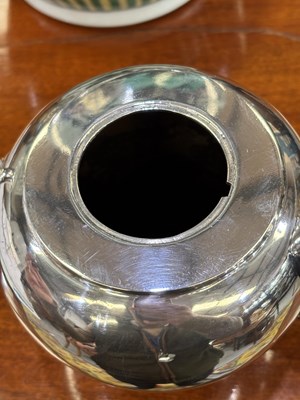Lot 299 - AN 18TH CENTURY RUSSIAN SILVER TEAPOT
