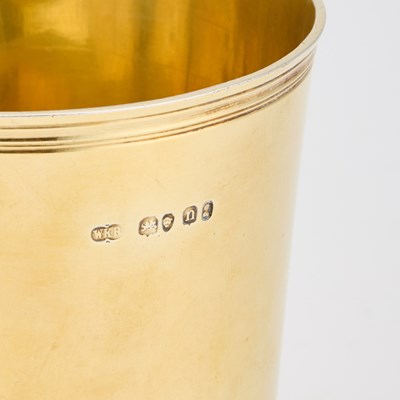 Lot 481 - A GEORGE IV SILVER-GILT BEAKER