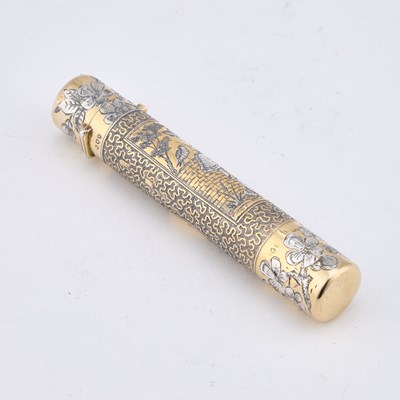 Lot 497 - A VICTORIAN SILVER-GILT SCENT FLASK