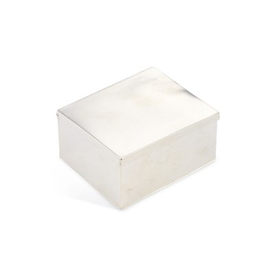 Lot 156 - A VICTORIAN SILVER BOX