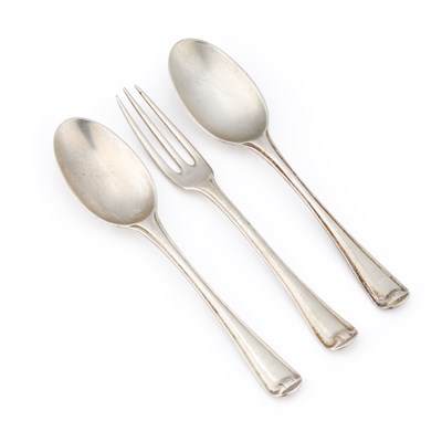 Lot 365 - THREE PIECES OF 18TH CENTURY FLATWARE