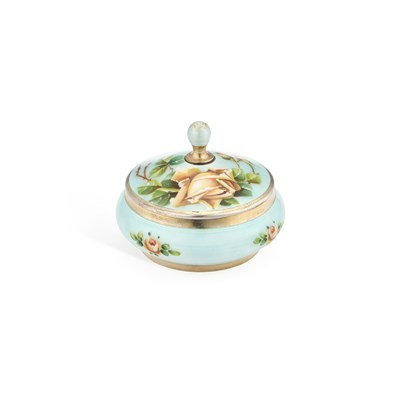 Lot 455 - AN EARLY 20TH CENTURY SILVER AND ENAMEL JAR