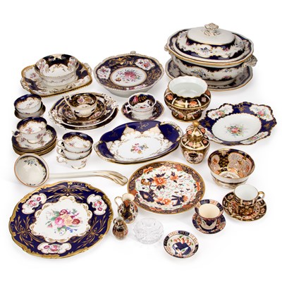 Lot 64 - A LARGE COLLECTION OF CERAMICS